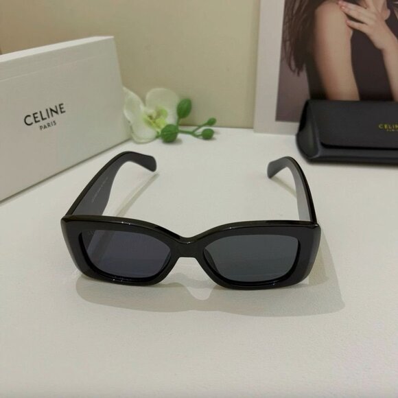 Celine | Accessories | Celine Cl4226u Sunglasses Black  display picture 1